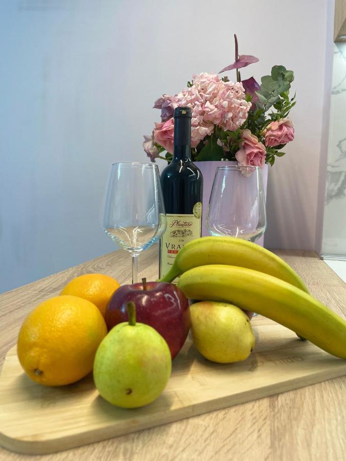 Lovely Apartment Tirana Bagian luar foto